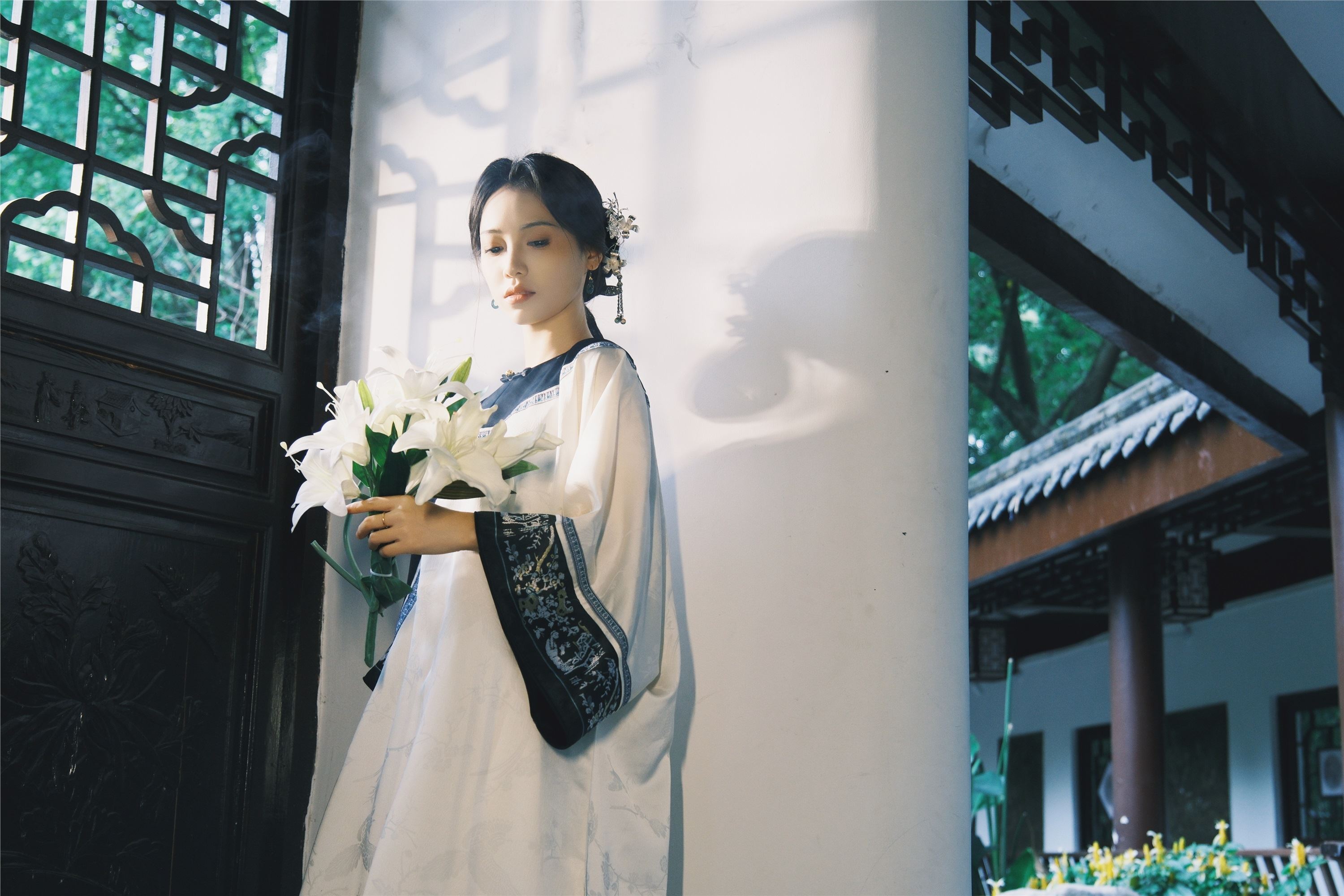 YITUYU艺图语 2025.01.12 锁清秋 珠珠